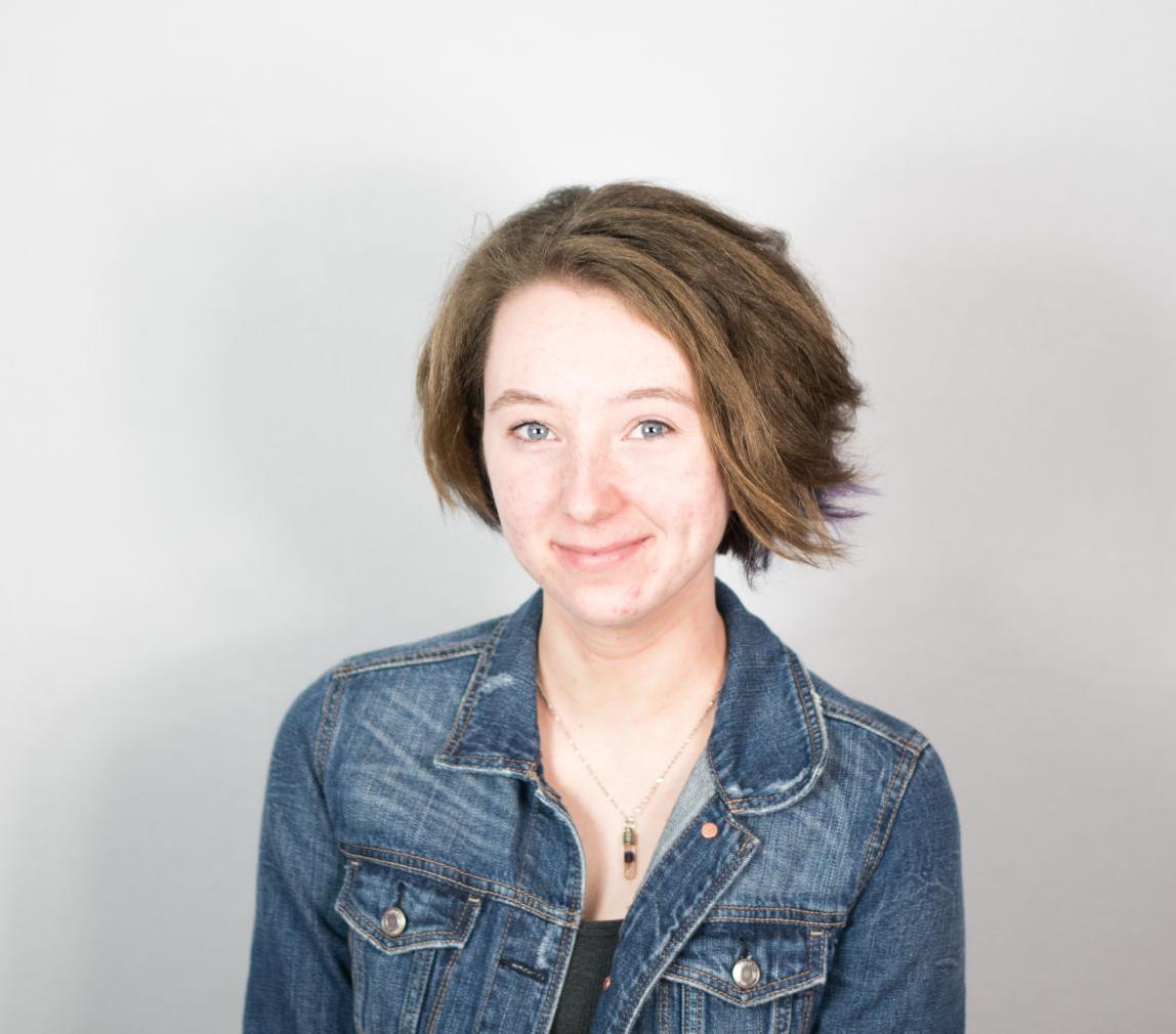 Kaitlyn Lonnee Headshot (Photo)